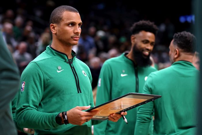 Pelatih NBA 2025 di playoff dengan strategi menonjol seperti Mazzulla dan Malone