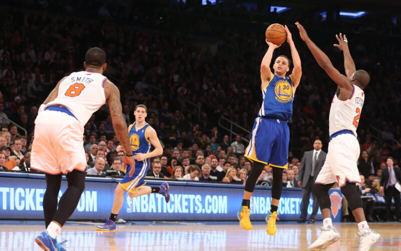 tembakan tiga angka NBA dan strategi roster modern